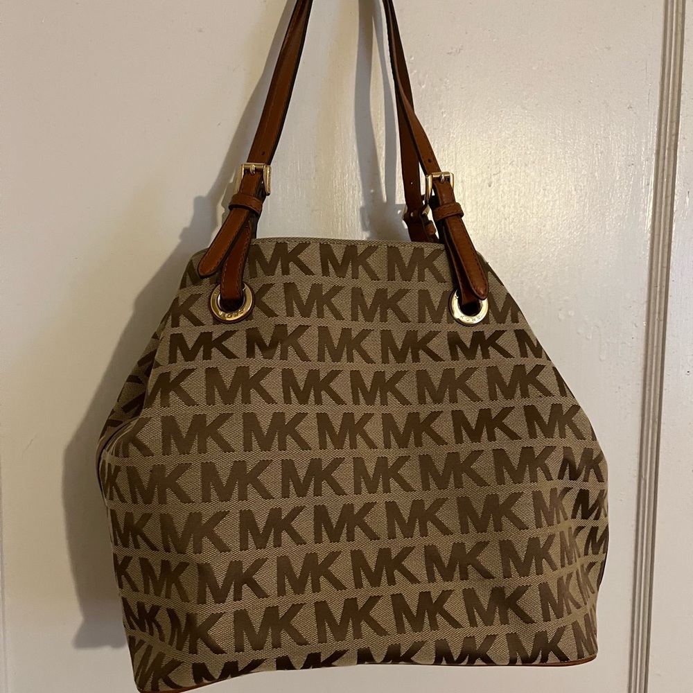 Michael Kors satchel bag